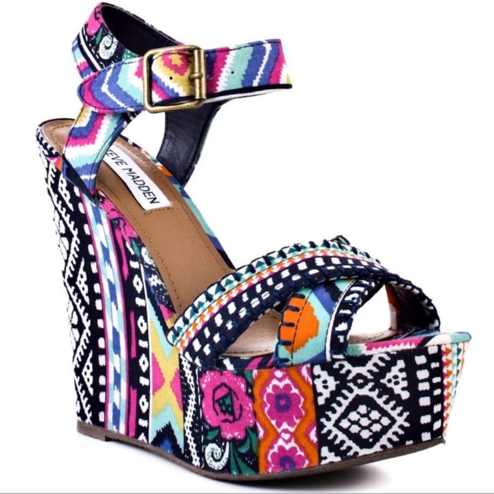 Steve Madden Size 7 Winonna Wedges